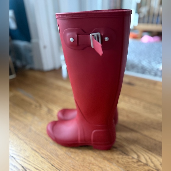 Hunter Tall Red Waterproof Boots - Size 6 - NWOB - Picture 3 of 6